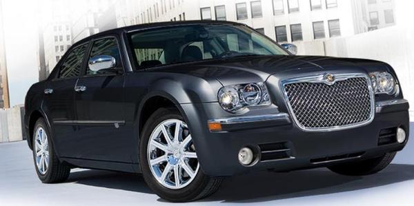 File:Chrysler-300.jpg