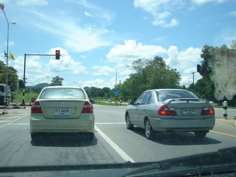 File:Lampang Maemo intersection.jpg