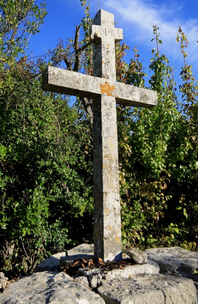 File:Zuvela Cross B.jpg