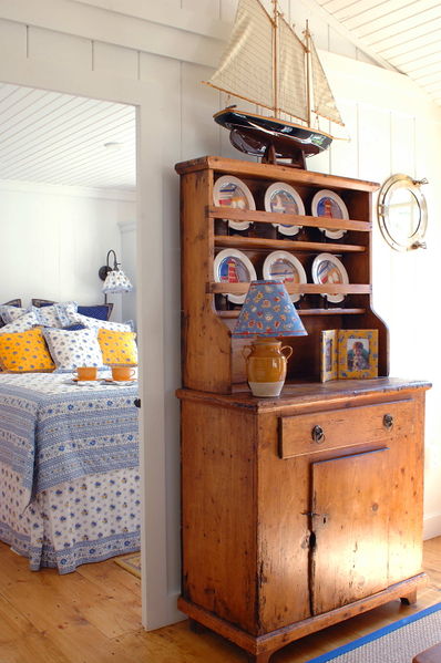 File:Cottage-home-beach-house-furniture-2.jpg
