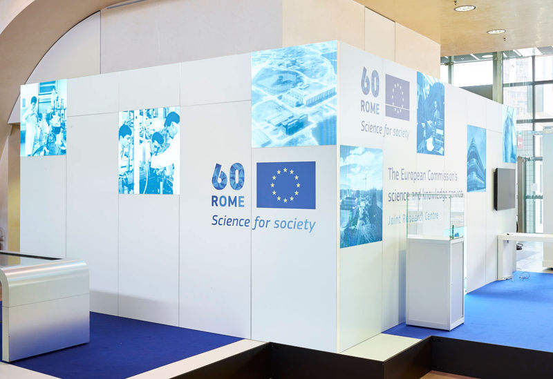 File:Video-trade-show-booth.jpg